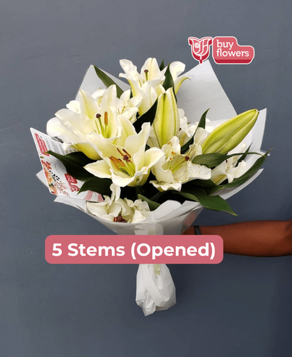 View White Lilies image 3 White Lilies thumbnail view 3 - BuyFlowers Nigeria