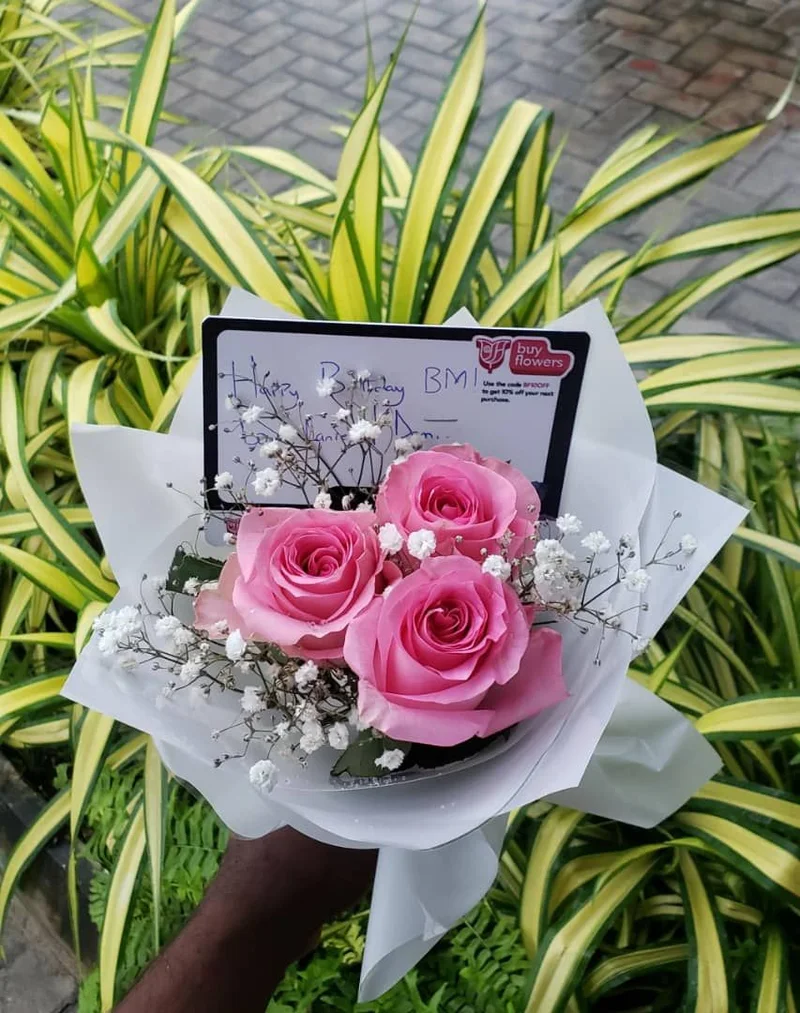 Pink Roses/Gypso - Fresh flower delivery | Buy online at BuyFlowers
