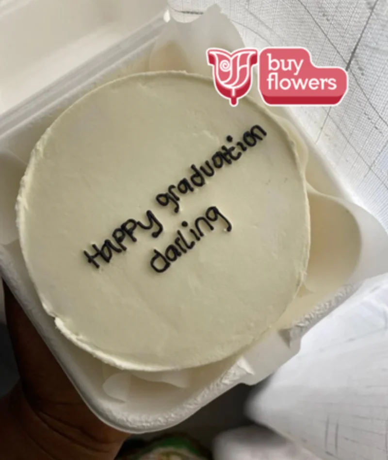 Graduation Bento Cakes - Fresh flower delivery | Buy online at BuyFlowers