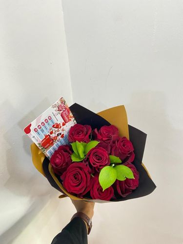 View Red Roses/Greenery image 1 Red Roses/Greenery thumbnail view 1 - BuyFlowers Nigeria